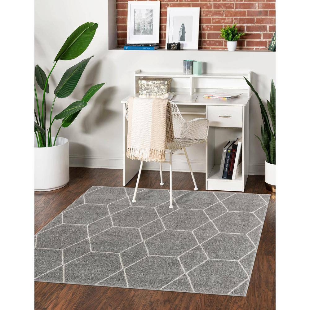 Light Gray Trellis Square Rug with Easy Care Synthetic Material