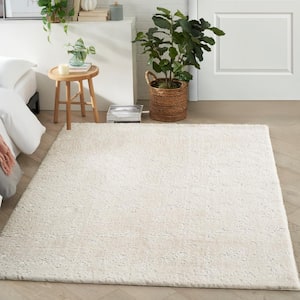 Cozy Shimmer Ivory Silver 5 ft. x 7 ft. Solid Contemporary Area Rug