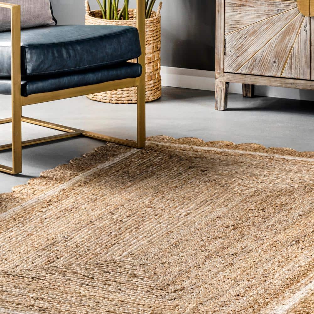 Handmade Tera Petals Ivory Braided Jute Round Rug 6 ft.