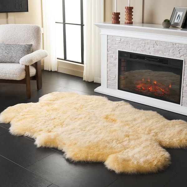 Sheep Skin 4 X 6 Champagne Solid Color Area Rug