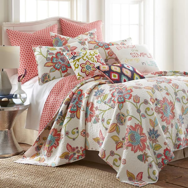 LEVTEX HOME Clementine Spring 3-Piece Coral and Teal Floral Cotton Full/Queen Quilt Set