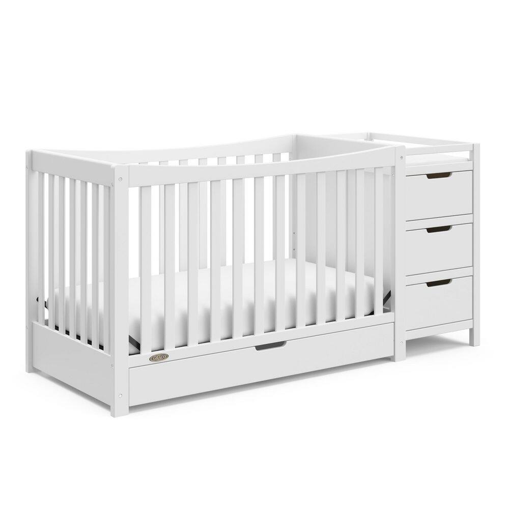 White Pine 4-in-1 Convertible Crib with Changer and Drawer