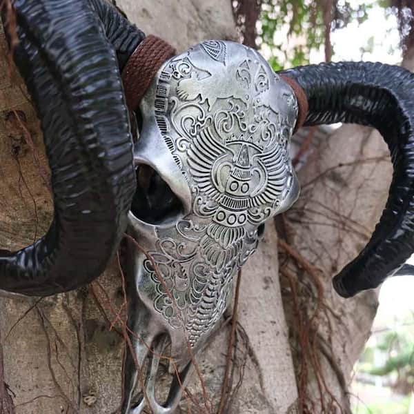 リアルカウスカルヘッド オブジェ 壁掛け 特注ペイント メキシコ 22.44 in. x 15.59 in. Silver Resin Bull Head Skull Wall Hanging