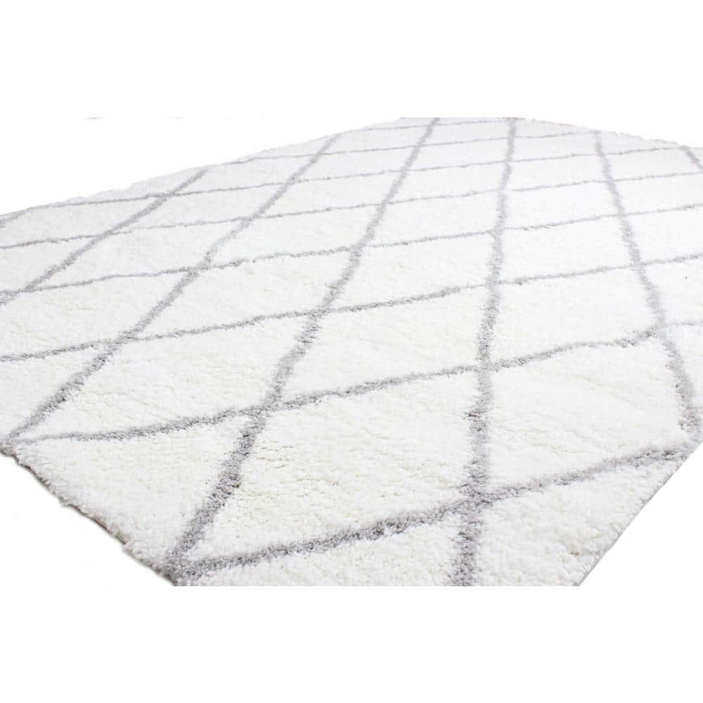Gray and White Geometric Shag Area Rug 7'6" x 9'6"