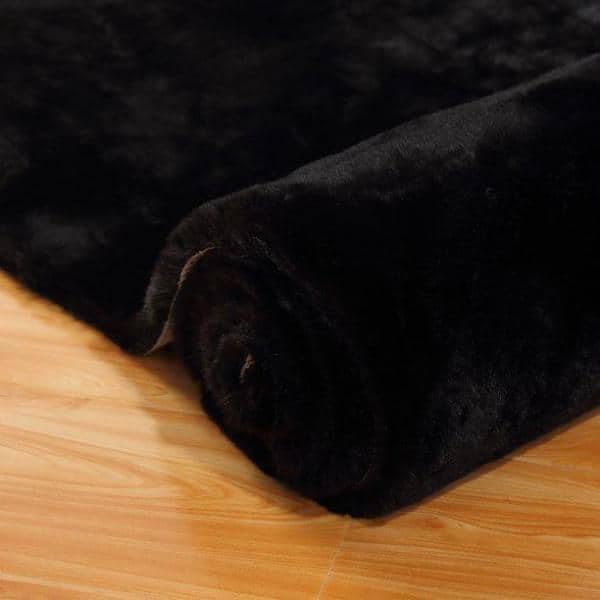 Supreme . Rug. Acrylic rug. 34 x 57-1/2 inches (86.4 x 146.1 cm)., Lot  #14081