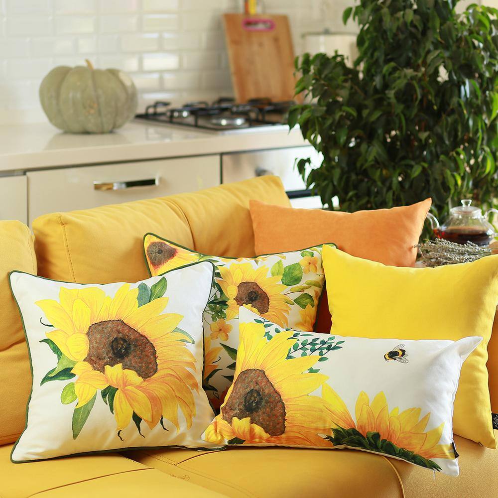 Sunflowers Printed Polyester Lumbar Pillow Cover 12" x 20"