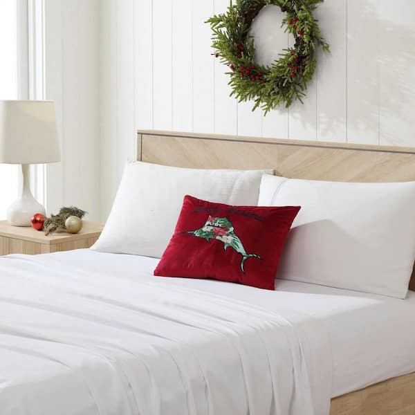 Tommy Bahama Holiday Marlin Red Velvet 15 x 20 Breakfast Throw