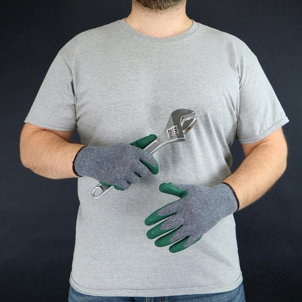 https://images.thdstatic.com/productImages/1b4ba7b0-ab88-4316-8797-307989a760a2/svn/west-chester-protective-gear-work-gloves-305013-l3pvpd12-31_600.jpg