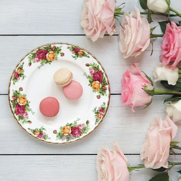 ROYAL ALBERT Old Country Roses Set - Teacup, Saucer and Plate 8 in