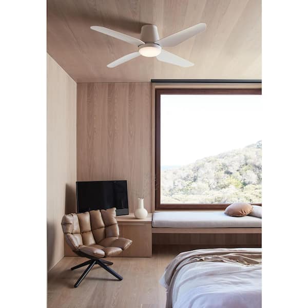 Aria Hugger 52 in. CTC LED Light Indoor Matte White Ceiling Fan with Remote Control