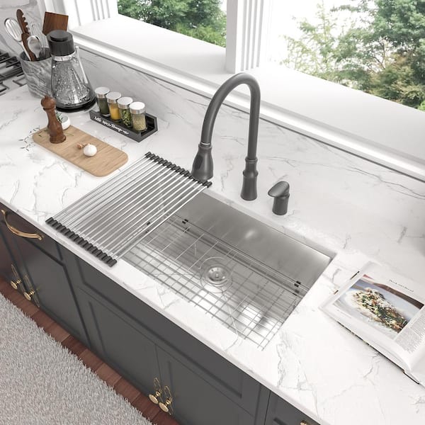 https://images.thdstatic.com/productImages/1b74b772-630d-49b0-adf4-5a8e10554a81/svn/stainless-steel-brushed-undermount-kitchen-sinks-al-3219txr-31_600.jpg