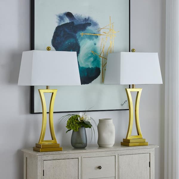 Maxax Cincinati 30.75 in. Brass Table Lamp Set With White Maxax Cincinati 30.75 in. Brass Table Lamp Set With White