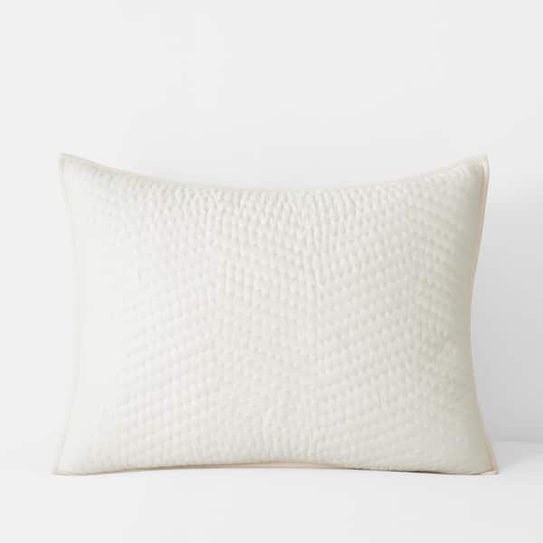 Company Quilt Ivory King Sham