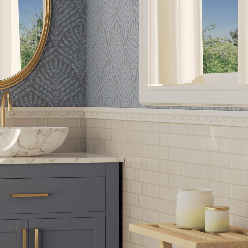 Gray Primed Urethane Geometric Chair Rail Moulding