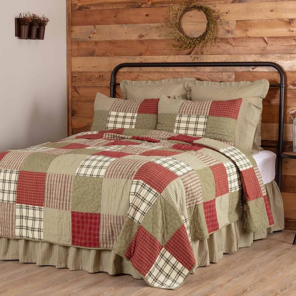 VHC BRANDS Prairie Winds Red Sage Khaki Farmhouse Patchwork King Cotton Quilt