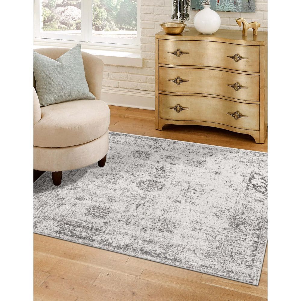 Casino Sofia Gray 8' Square Indoor Synthetic Rug