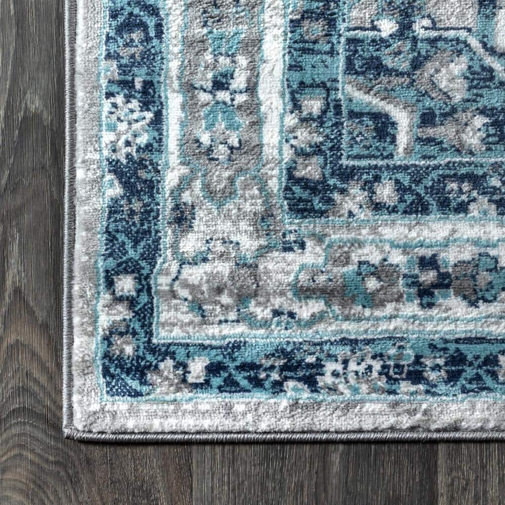 Gray Synthetic Reversible 8' x 10' Stain-Resistant Area Rug