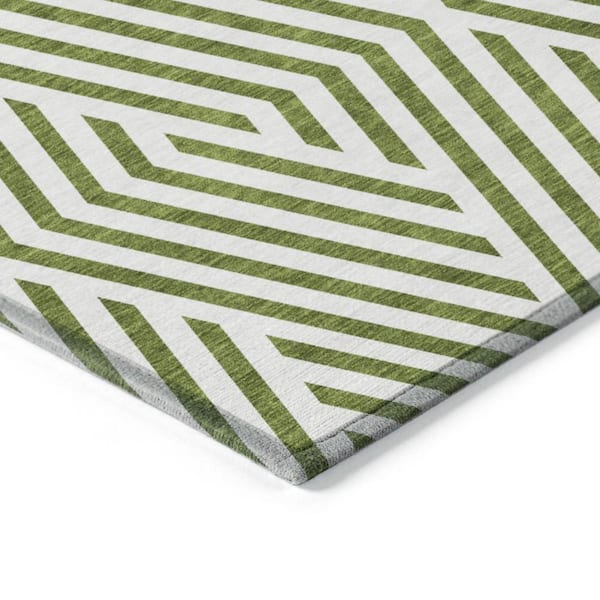 Lime Green and White 5 ft. x 8 ft. Woven Geometric Rectangle Indoor/Outdoor Area Rug