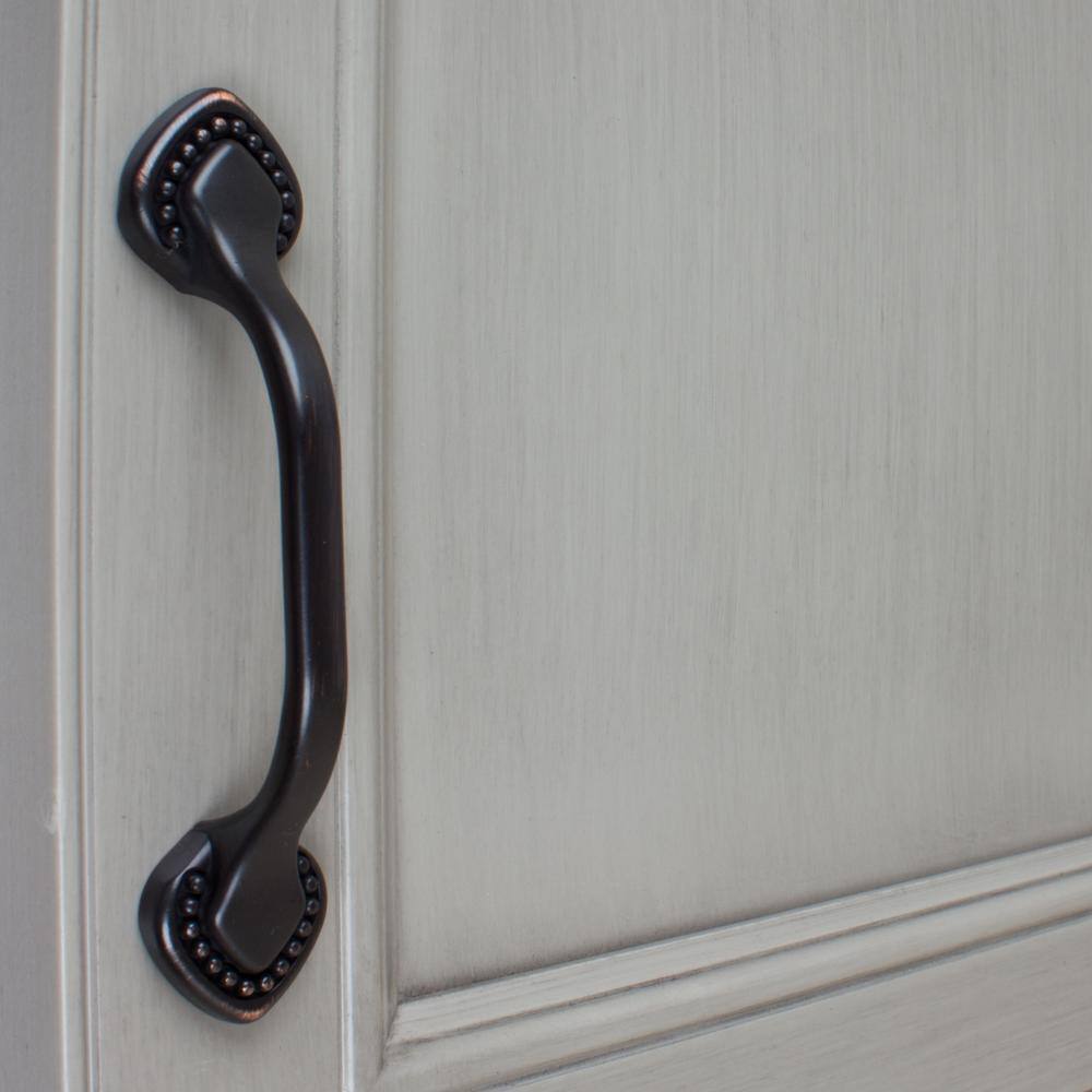 Oil Rubbed Bronze Beaded Spade Cabinet Pull with Mounting Hardware