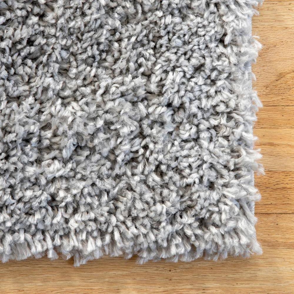 Luxurious Gray Solid Shag Synthetic Area Rug 4' x 6'