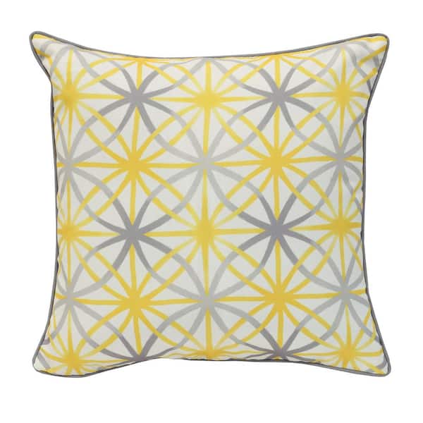 OUTDOOR DECOR BY COMMONWEALTH Sunny Citrus Outdoor Pillow Throw Pillow in Multi 18 x 18 - Includes 1-Throw Pillow