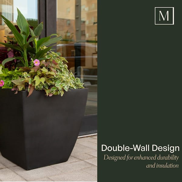 【kobe plants】 Mayne Kobi 24 in. x 24 in. Black Polyethylene Self-Watering