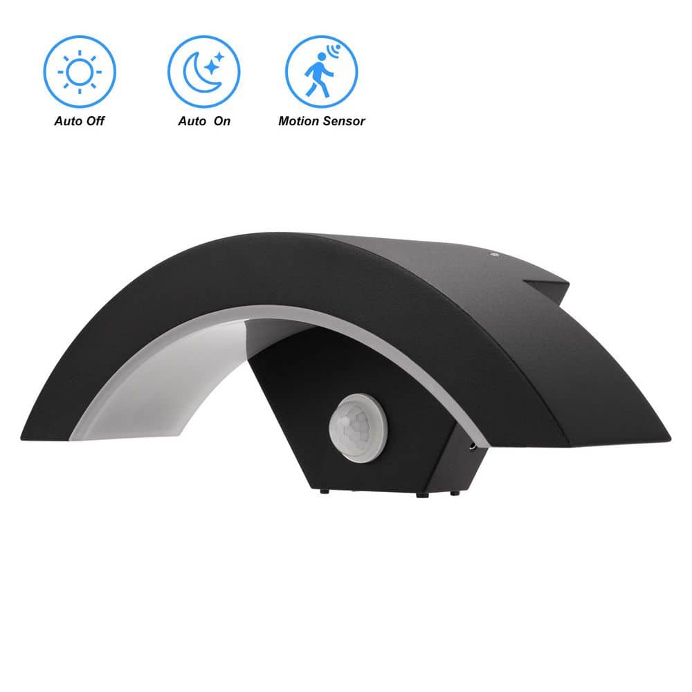 YANSUN 1-Light Black Arc Modern Motion Sensing Dusk-to-Dawn Indoor/Outdoor 18W Integrated LED Wall Lantern