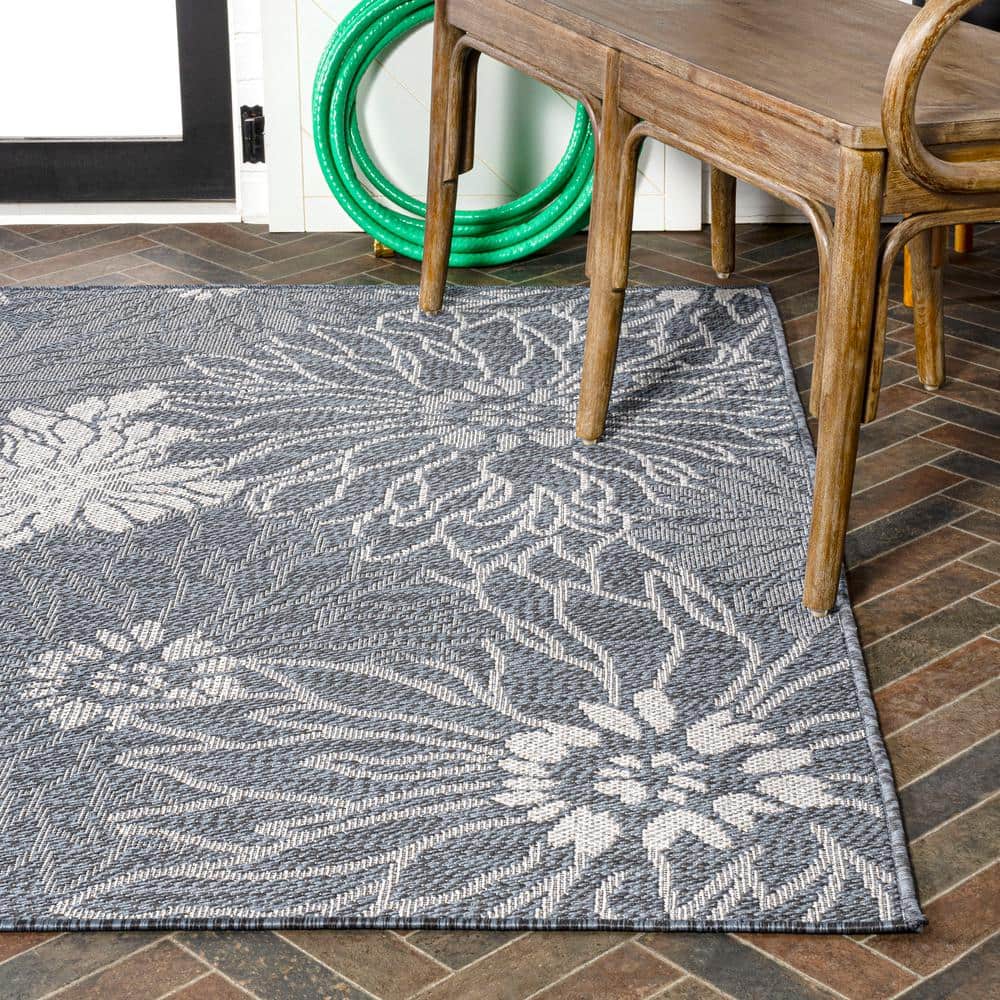 Modern Floral Gray Synthetic 5' x 8' Indoor/Outdoor Area Rug