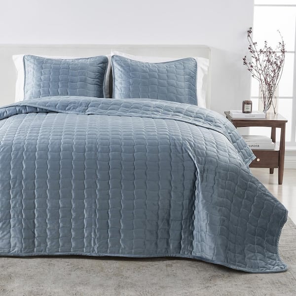FRESHFOLDS Blue Luxury Velvet Stitched 3-Piece Quilt Set, Full / Queen