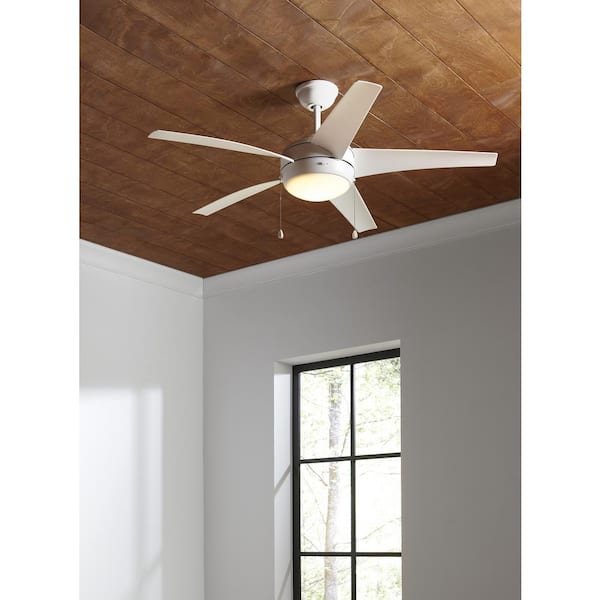 Windward IV 52 in. Indoor LED factory Matte White Ceiling Fan with Dimmable Light Kit, R