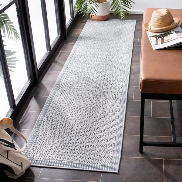 Bermuda Light Blue/Ivory 2 ft. x 12 ft. Machine Washable Runner Geometric Border Indoor/Outdoor Area Rug