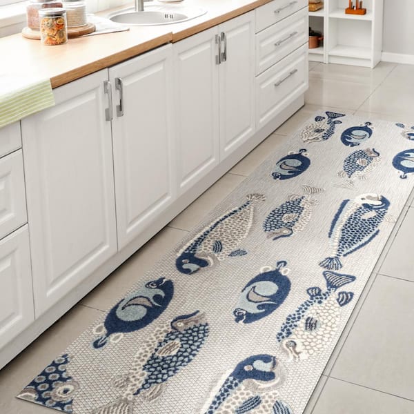 JONATHAN Y Nerja Coastal Fish High-Low Gray/Navy 2 ft. x 8 ft. Indoor/Outdoor Area Rug
