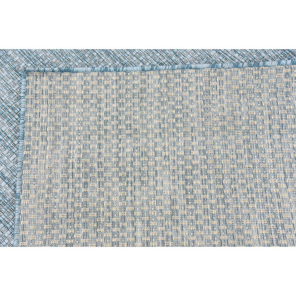 Aquamarine Easy-Care Synthetic 5' x 8' Outdoor Rug