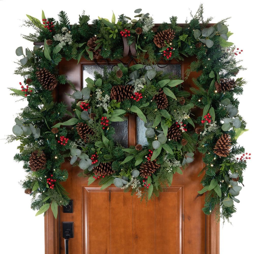 30 Inch Pre-Lit Pine Christmas Wreath with LED Lights