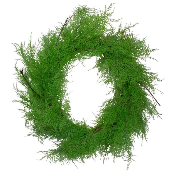 Northlight 24 in. Brown and Green Unlit Cedar Artificial Christmas Wreath
