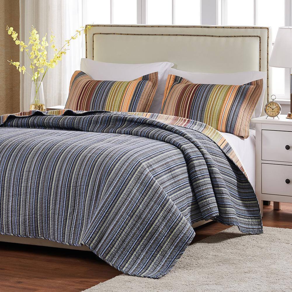 Full Blue Cotton Reversible Quilt Set with Shams