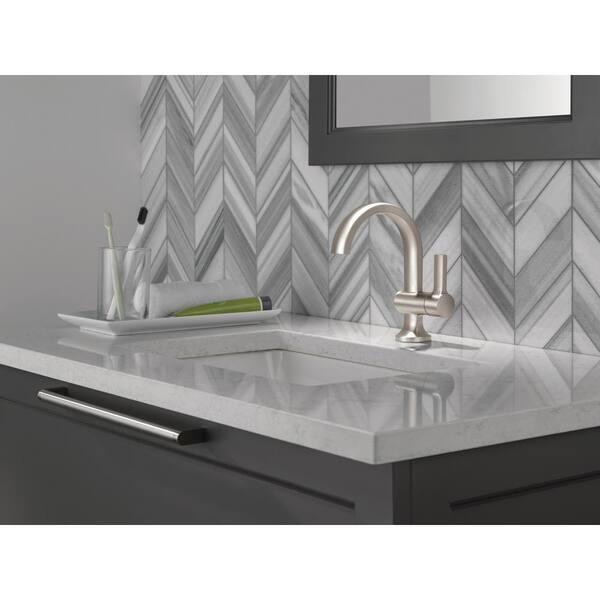 DHアルビオン Delta Albion Single Hole Bathroom Faucet with Drain Assembly