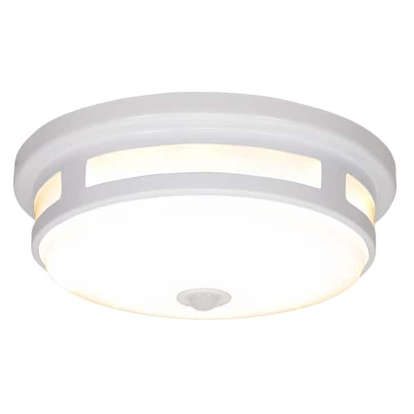 ETi 11 in. Round White Exterior Outdoor Motion Sensing LED Ceiling Light 830 Lumens 5-Color Temperature Options Wet Rated