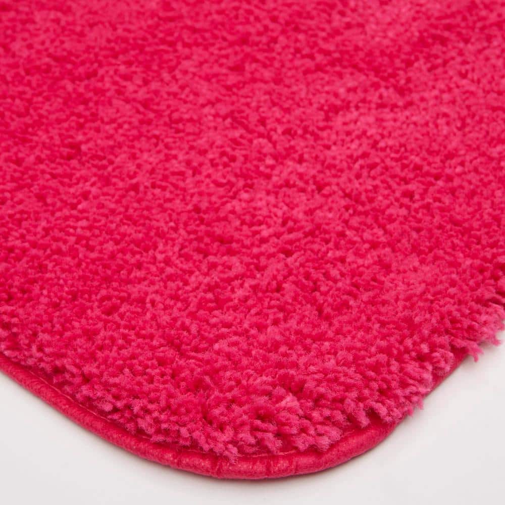 Pure Perfection Raspberry Pink Nylon Bath Rug 34" x 20"