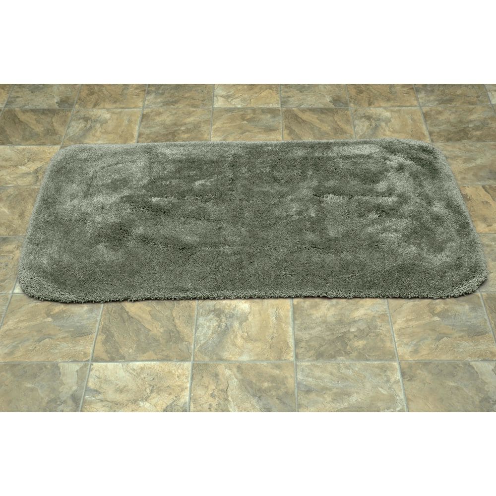 Deep Fern Ultra Plush Nylon Bath Rug with Skid-Resistant Backing