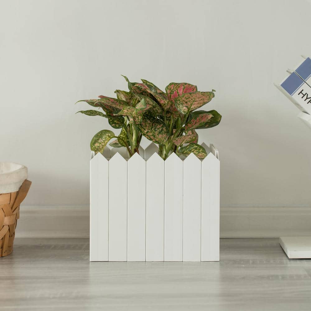 Traditional Square White Vinyl Outdoor Planter Box, 10.5"