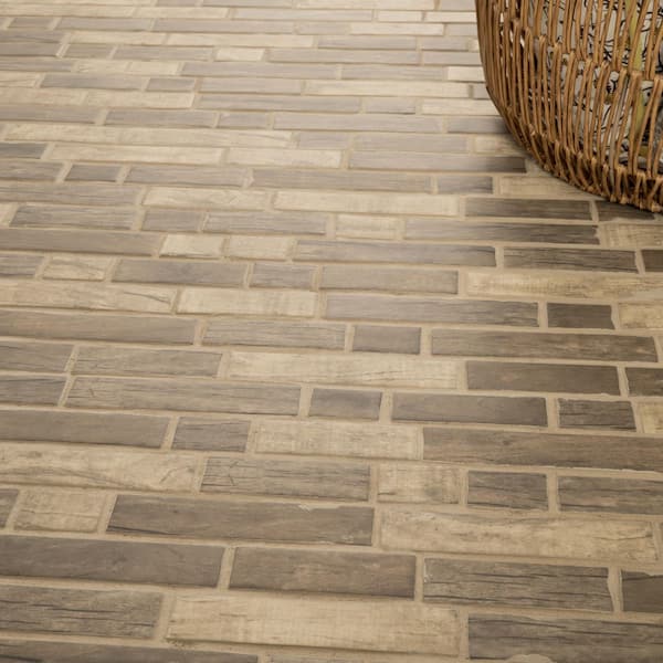 Driftwood Interlocking 12x12 in. Matte Glass Wood Look Mosaic Wall Tile with Warm Natural Tones (14.55 sq. ft./Case)