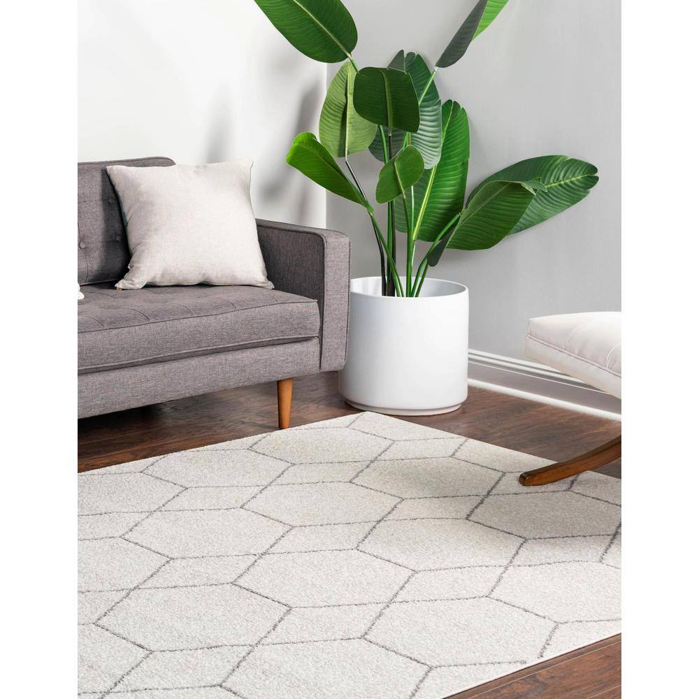 Ivory Trellis Rectangular Synthetic Indoor Easy-Care Rug