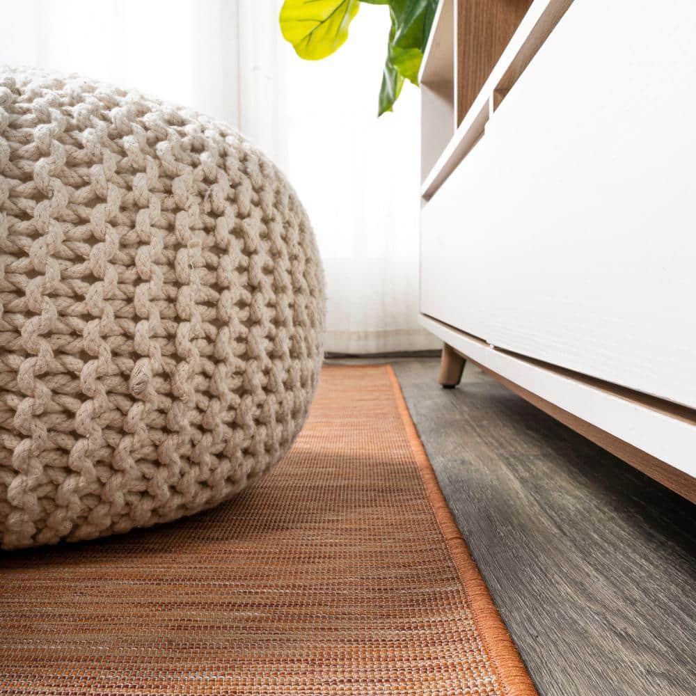 Ethan Modern Flatweave Solid Orange 6' Square Synthetic Rug
