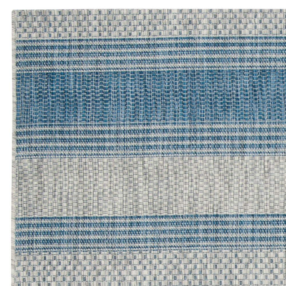 Courtyard Chic 4' Square Gray Synthetic Non-Slip Outdoor Rug
