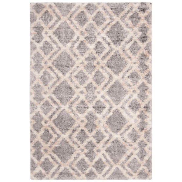SAFAVIEH Berber Shag Gray/Cream 5 ft. x 7 ft. Multi-Diamond Geometric Area Rug