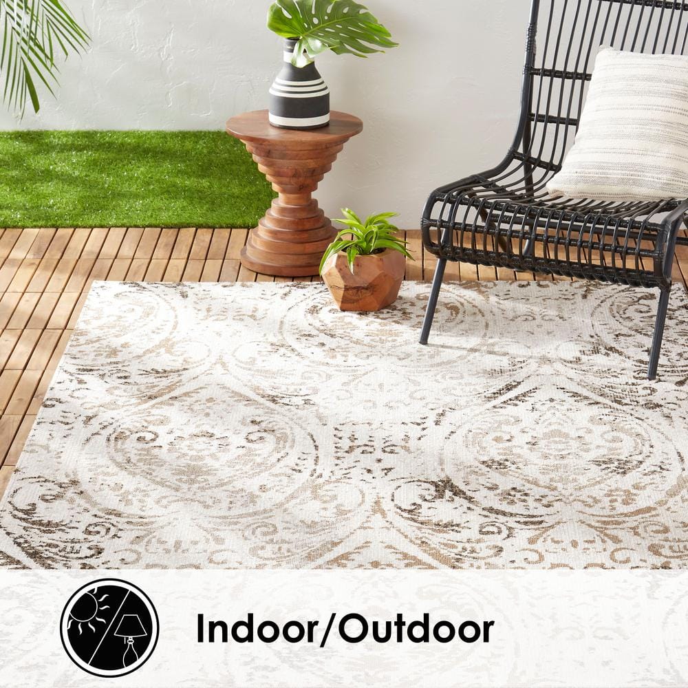 Sofia Juniper Ivory/Mustard Medallion Synthetic Area Rug