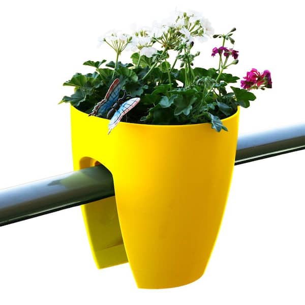 Greenbo 11.4 in. x 11.8 in. x 11.4 in. Yellow Plastic Railing and Deck Planter (2 pack)