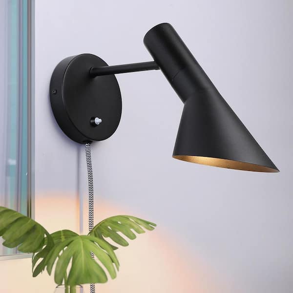 Zompoo Modern 11.8 in. 1 Light Plug in Wall Sconces Farmhouse Reading Black Rotating Wall Lamp with Switch