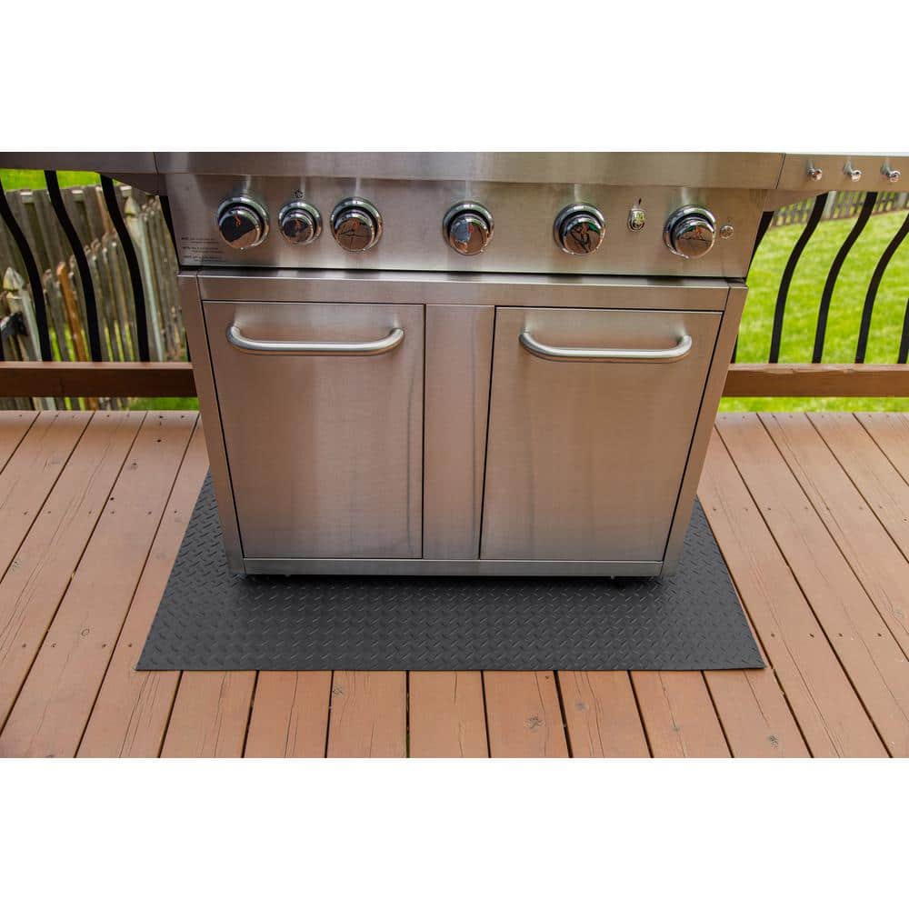 Slate Grey Diamond Tread Polyvinyl Grill Mat 47" x 32"